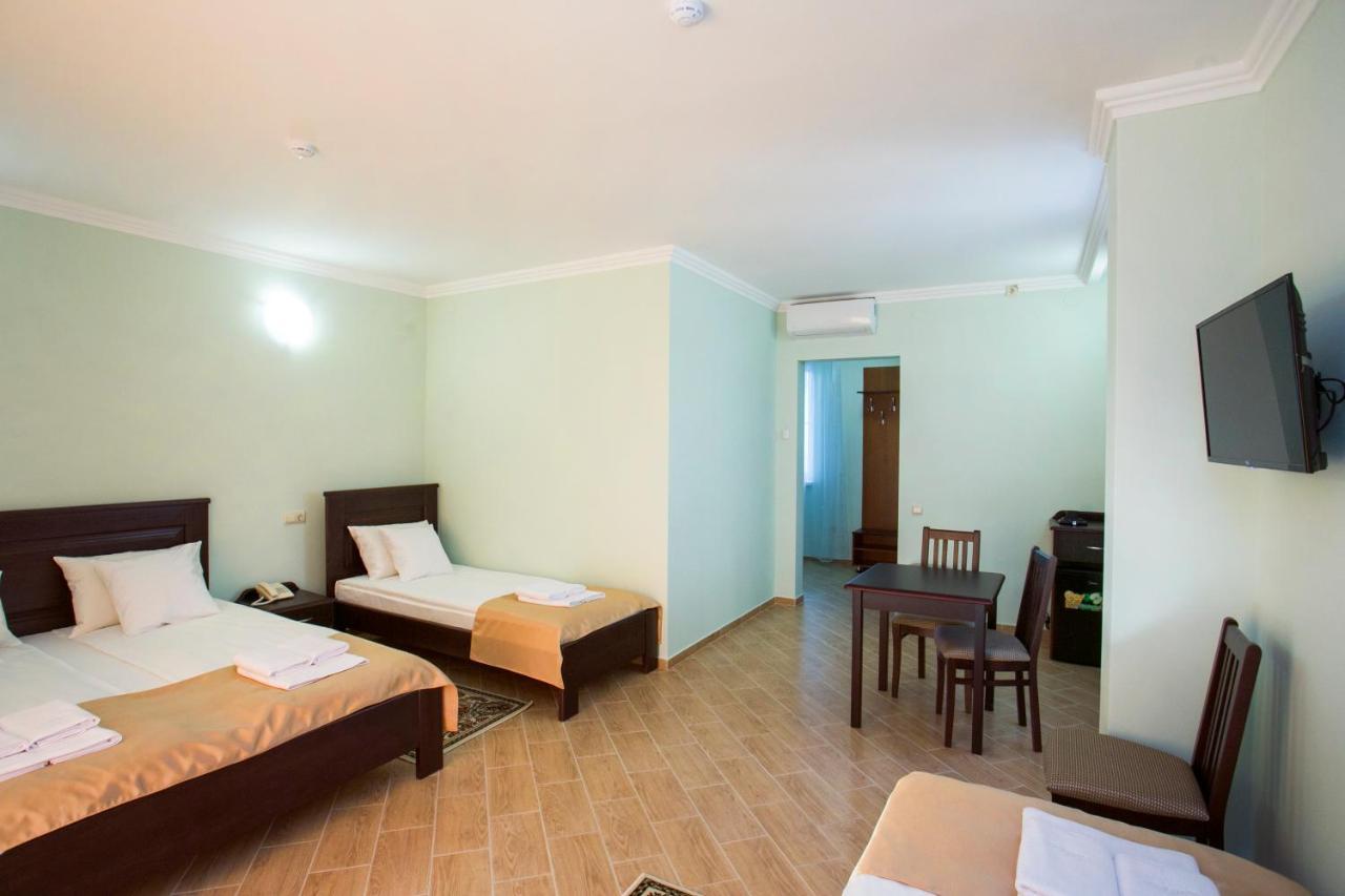 Hotel Acra Sukhumi Luaran gambar