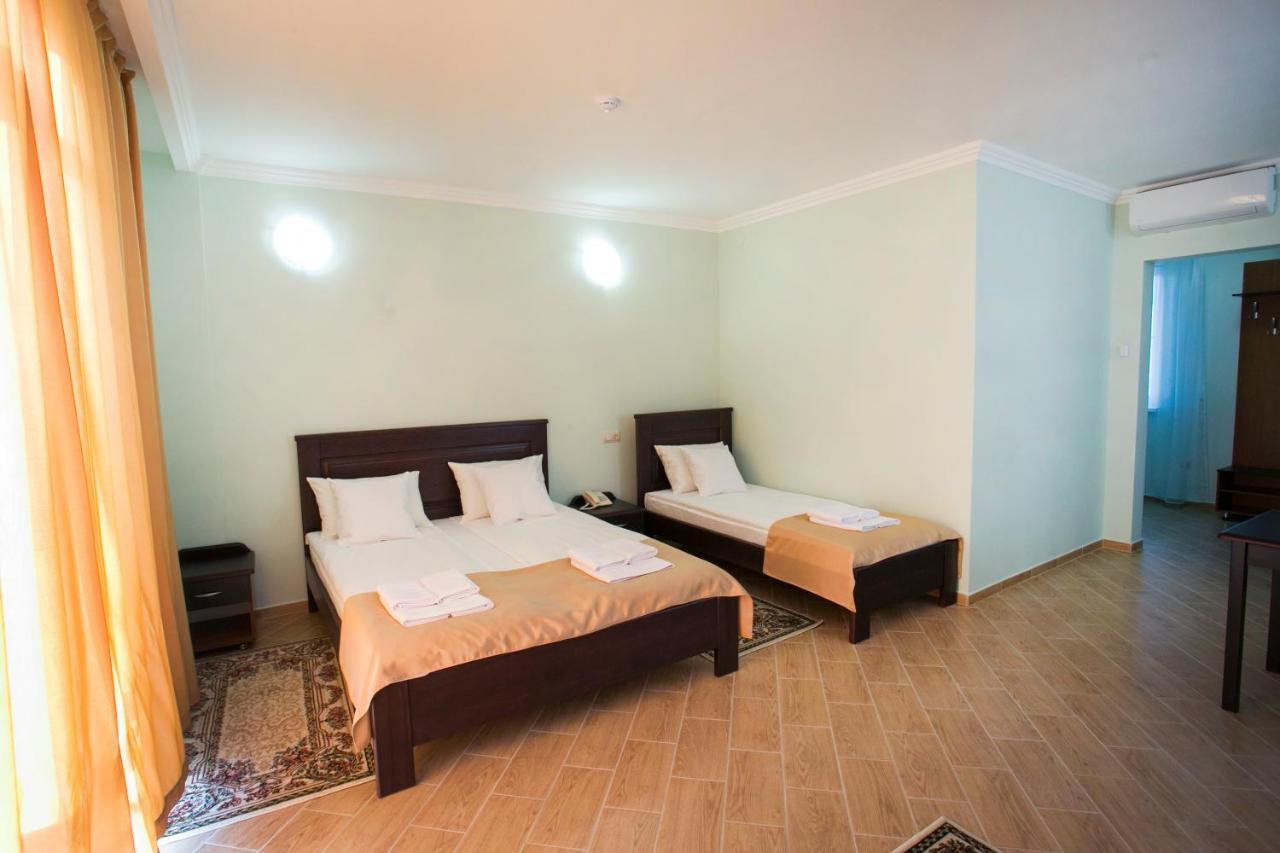 Hotel Acra Sukhumi Luaran gambar