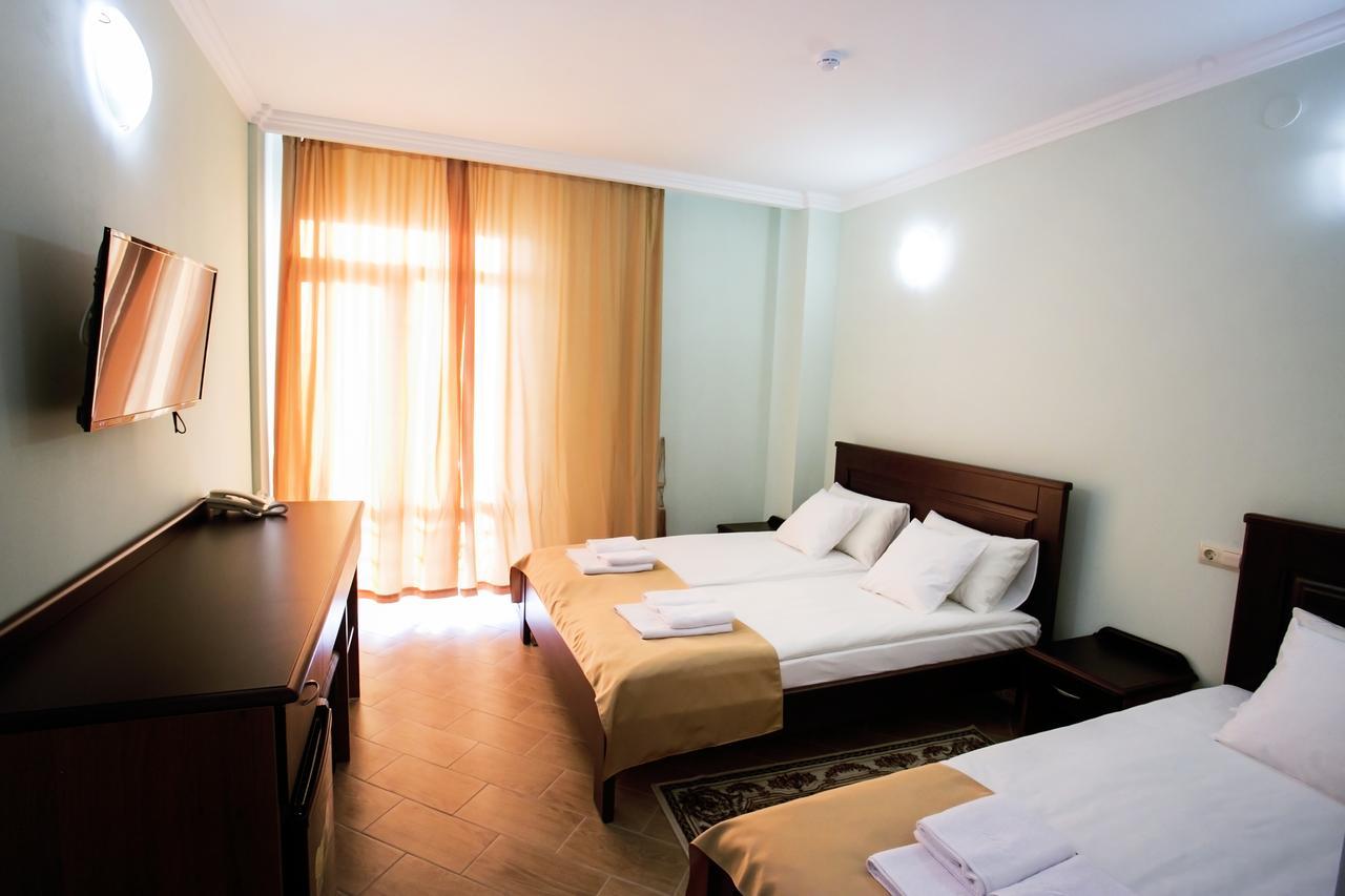 Hotel Acra Sukhumi Luaran gambar