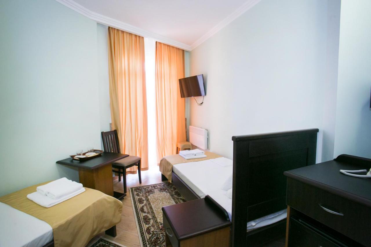 Hotel Acra Sukhumi Luaran gambar